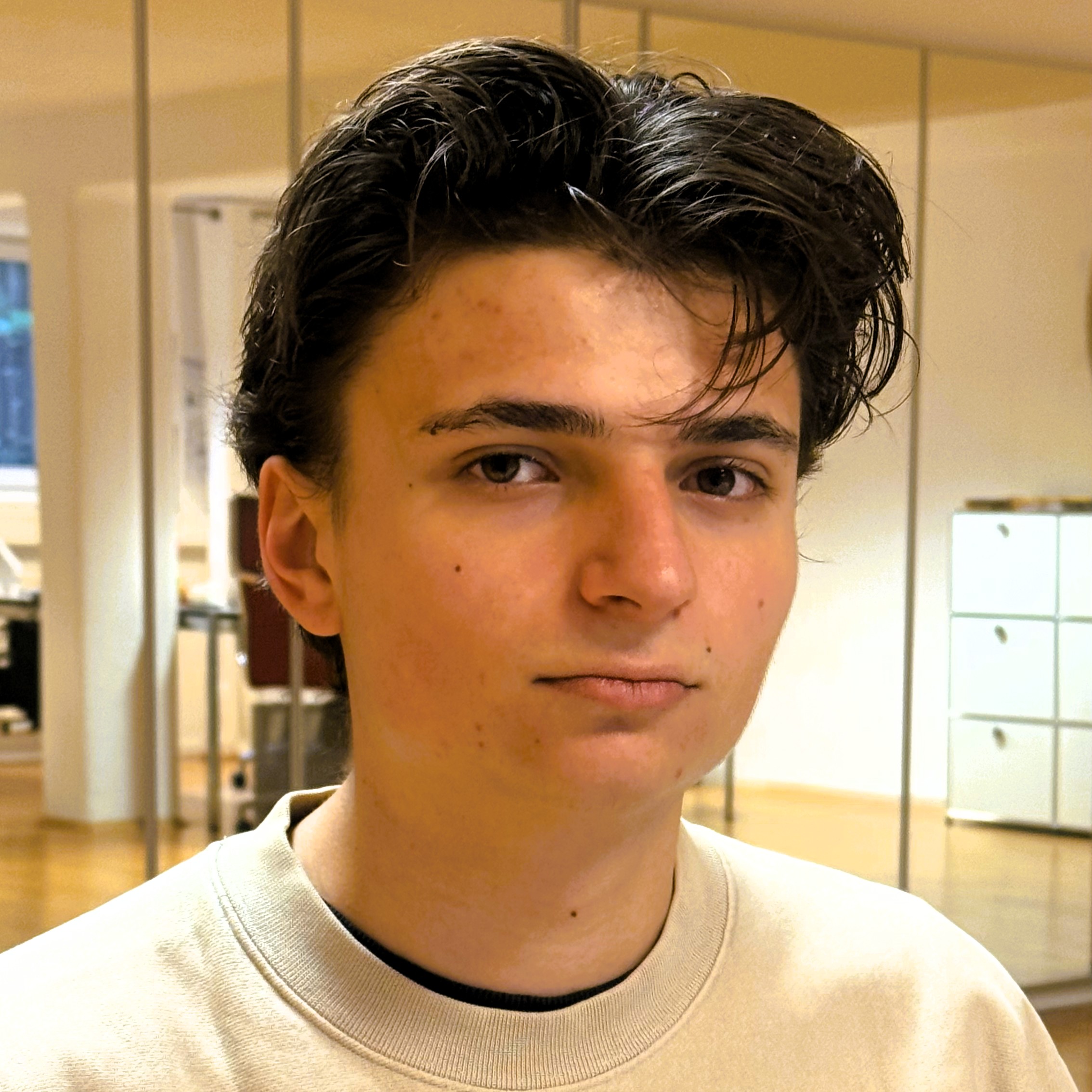 Luka Bulach, Kunde bei Peter Rosenmeyer Face Reading
