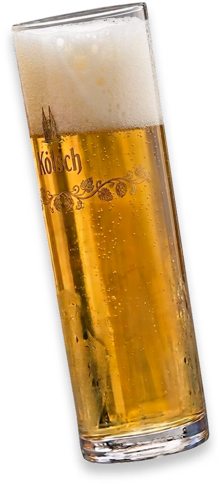 Freigestelltes Kölsch-Glas, schräg gekippt