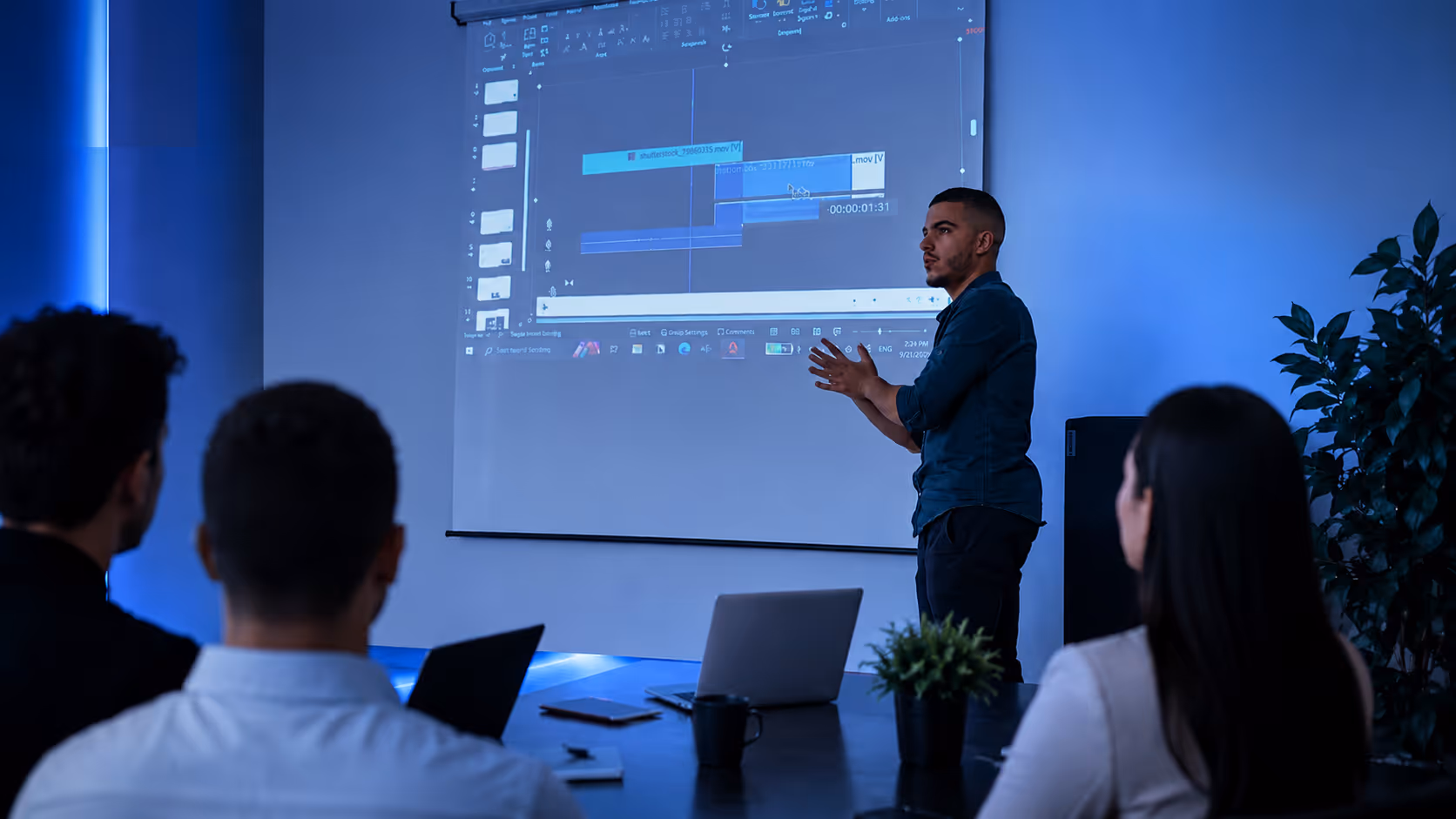 Yasstilk Media founder presenting a CRO strategy to clients during a workshop