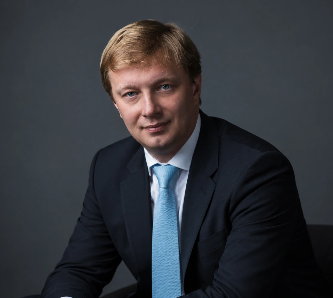 Picture of Dr. Roman Lokhov, founder & UBO