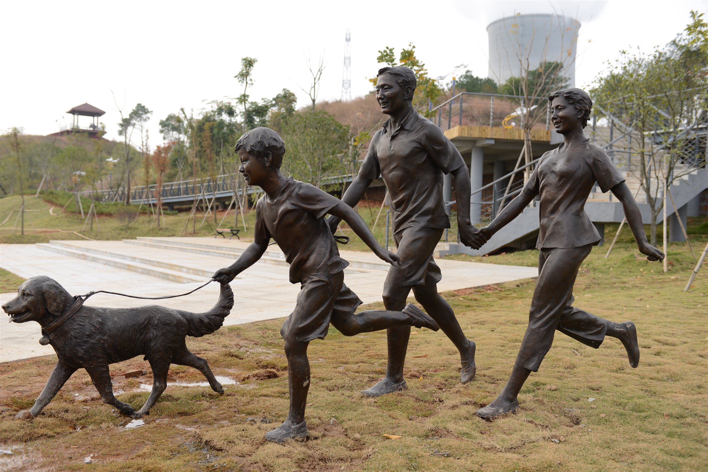 A Happy Family — The complete sculpture group