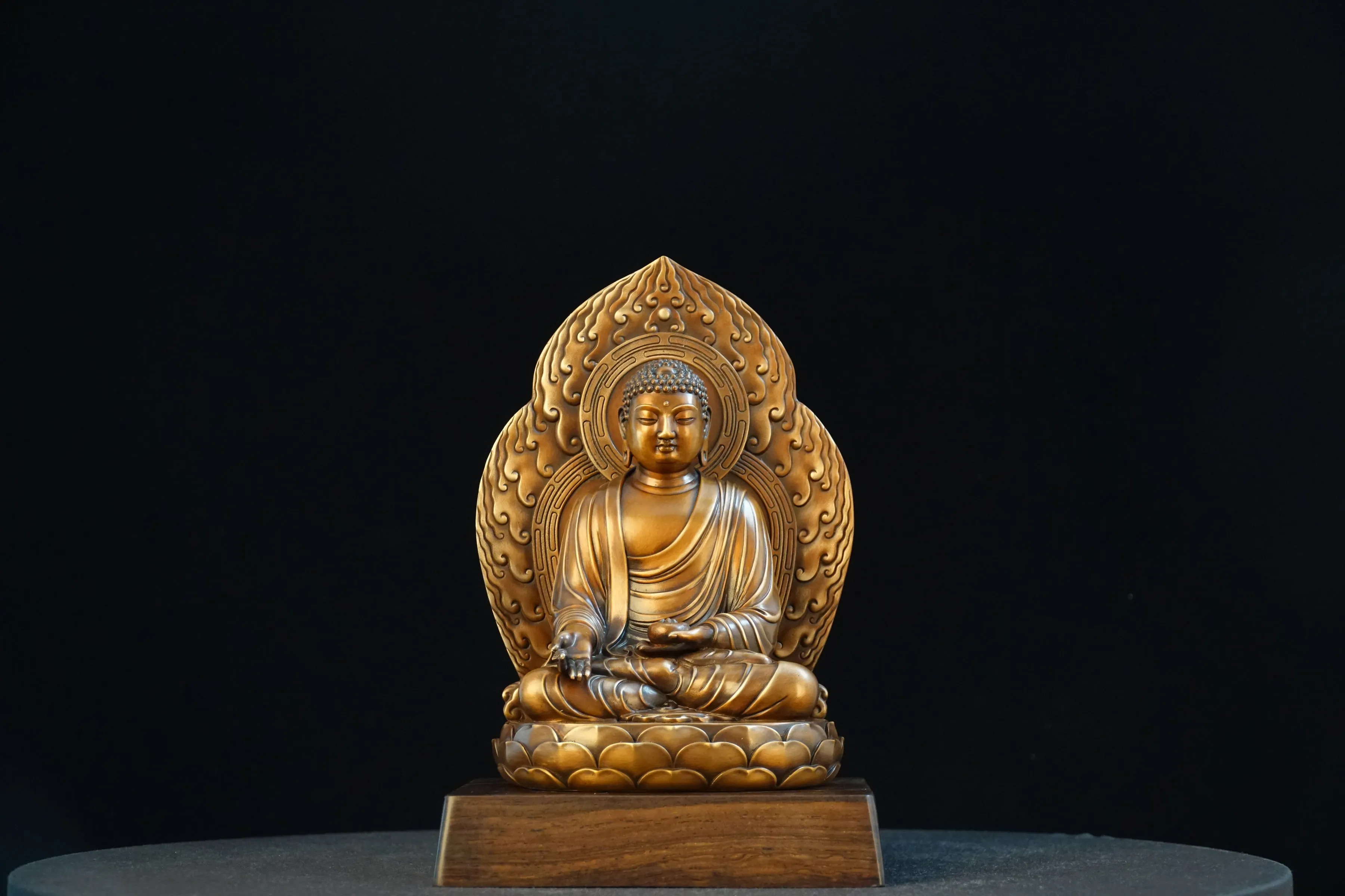 Medicine Buddha — The complete sculpture