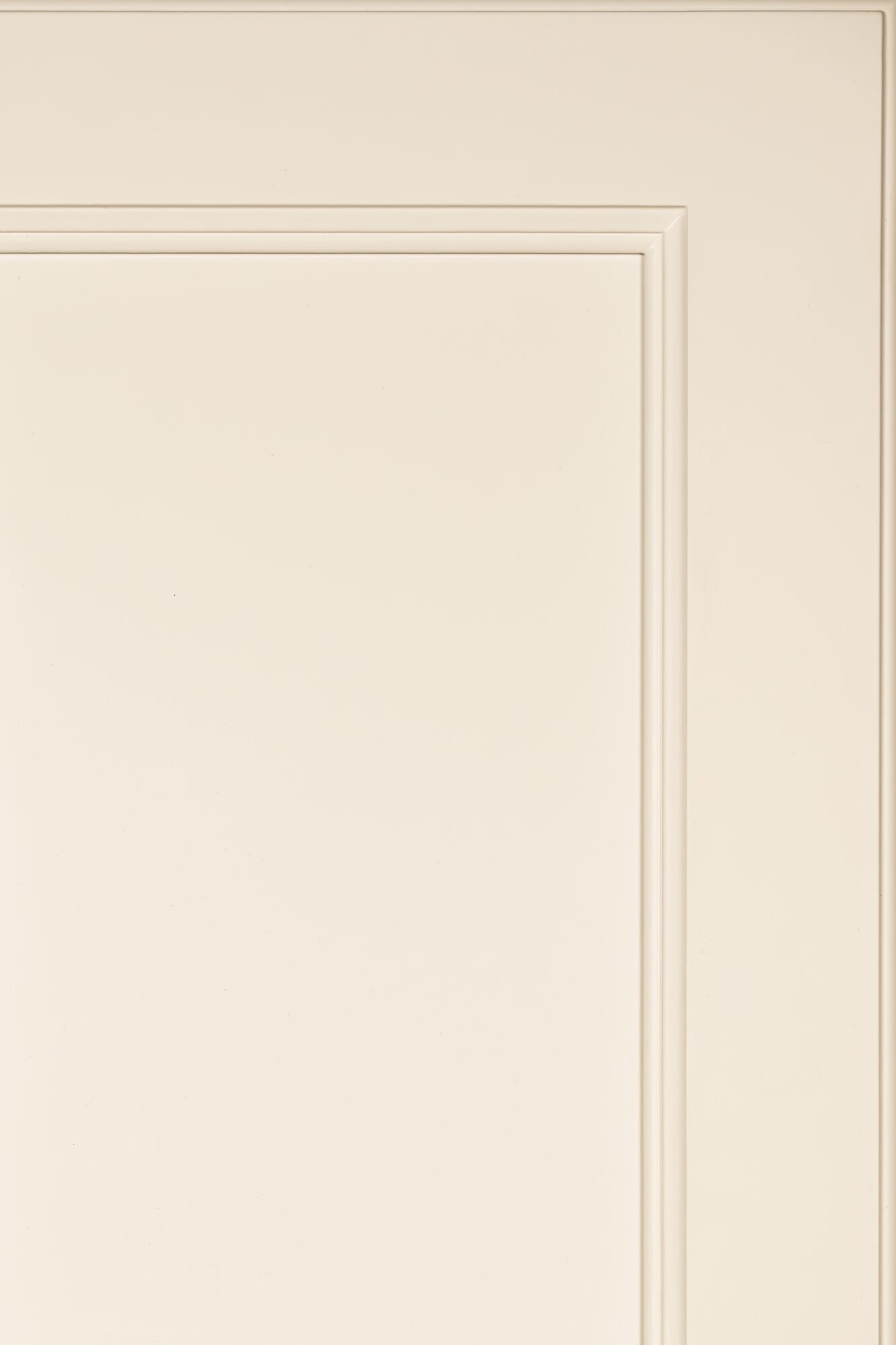 Double Shaker White cabinet door finish