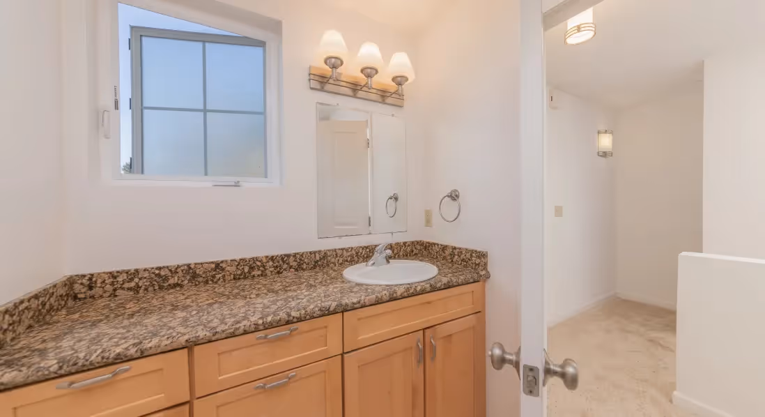 Bathroom vanity