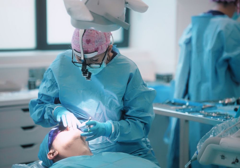 What Is the Lump at the Roof of the Mouth After Implants?