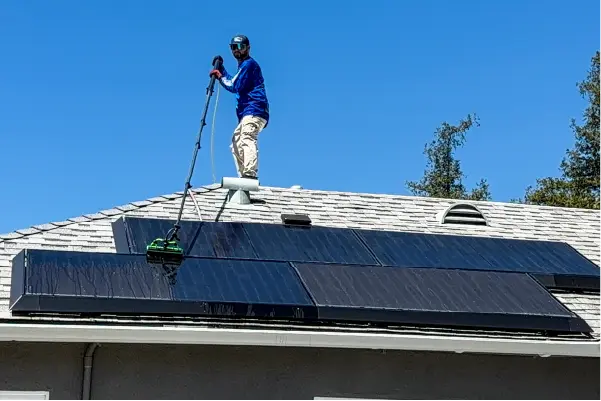 Rexterior solar panel cleaning service in Pasadena, CA