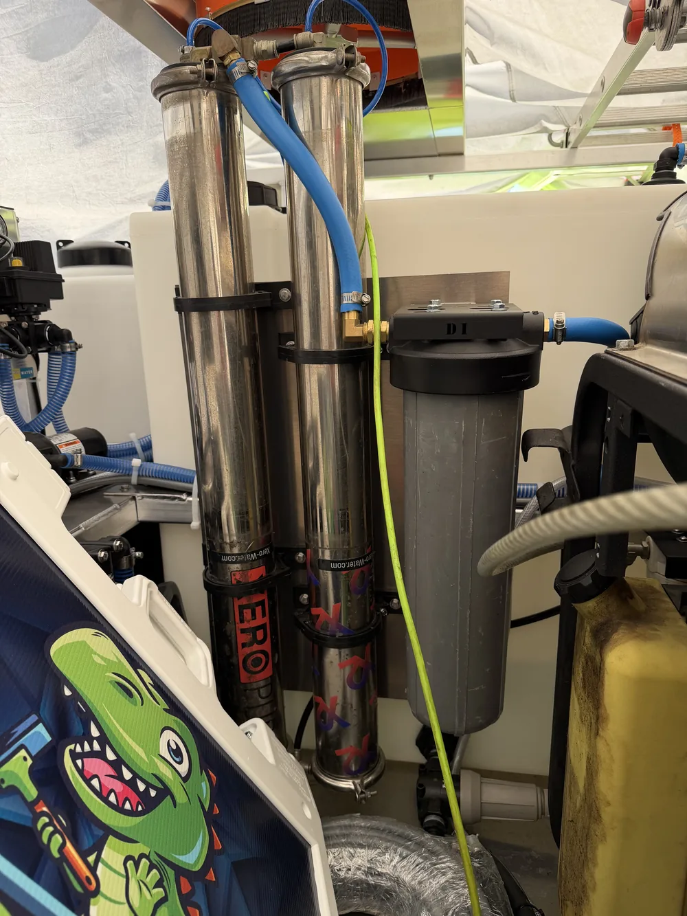Close-up of Rexterior's purified water filtration system used for spot-free cleaning