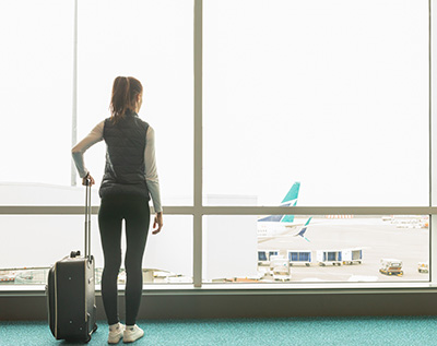 Woman returns home to Colorado on airplane