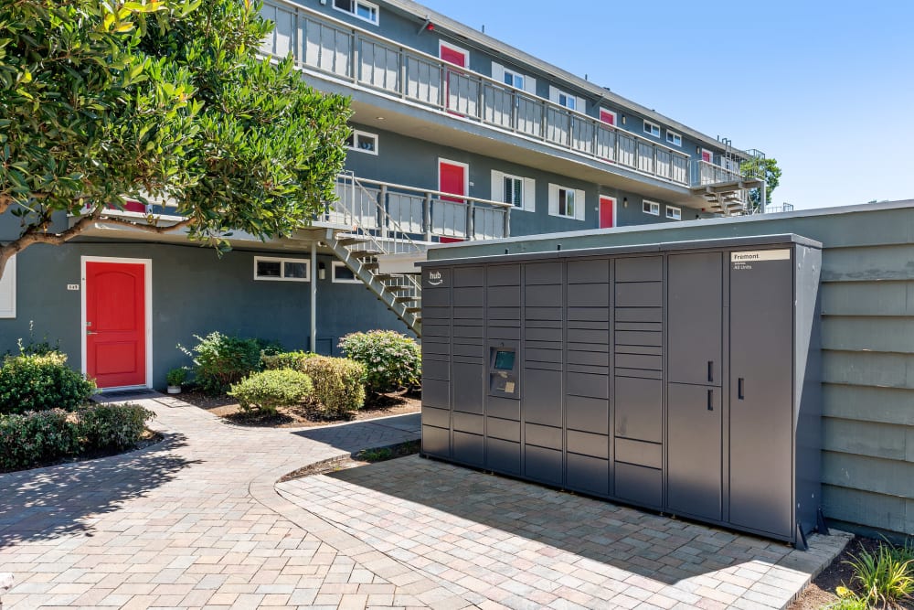 Exterior with amazon package lockers