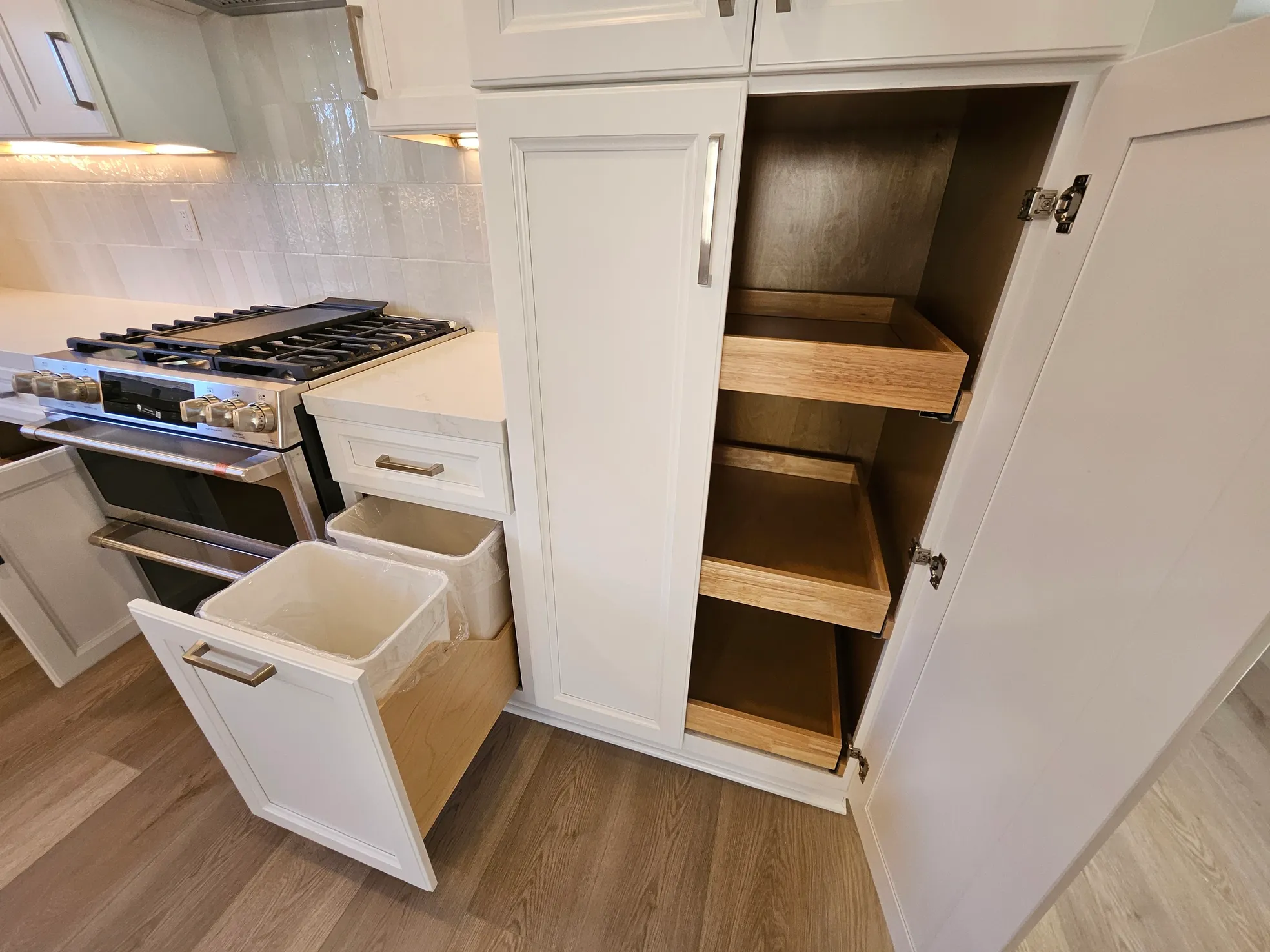 Custom Kitchen Cabinet Storage Solutions