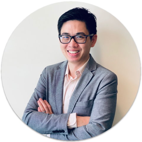 [headshot] image of customer (for a tech gadgets store)