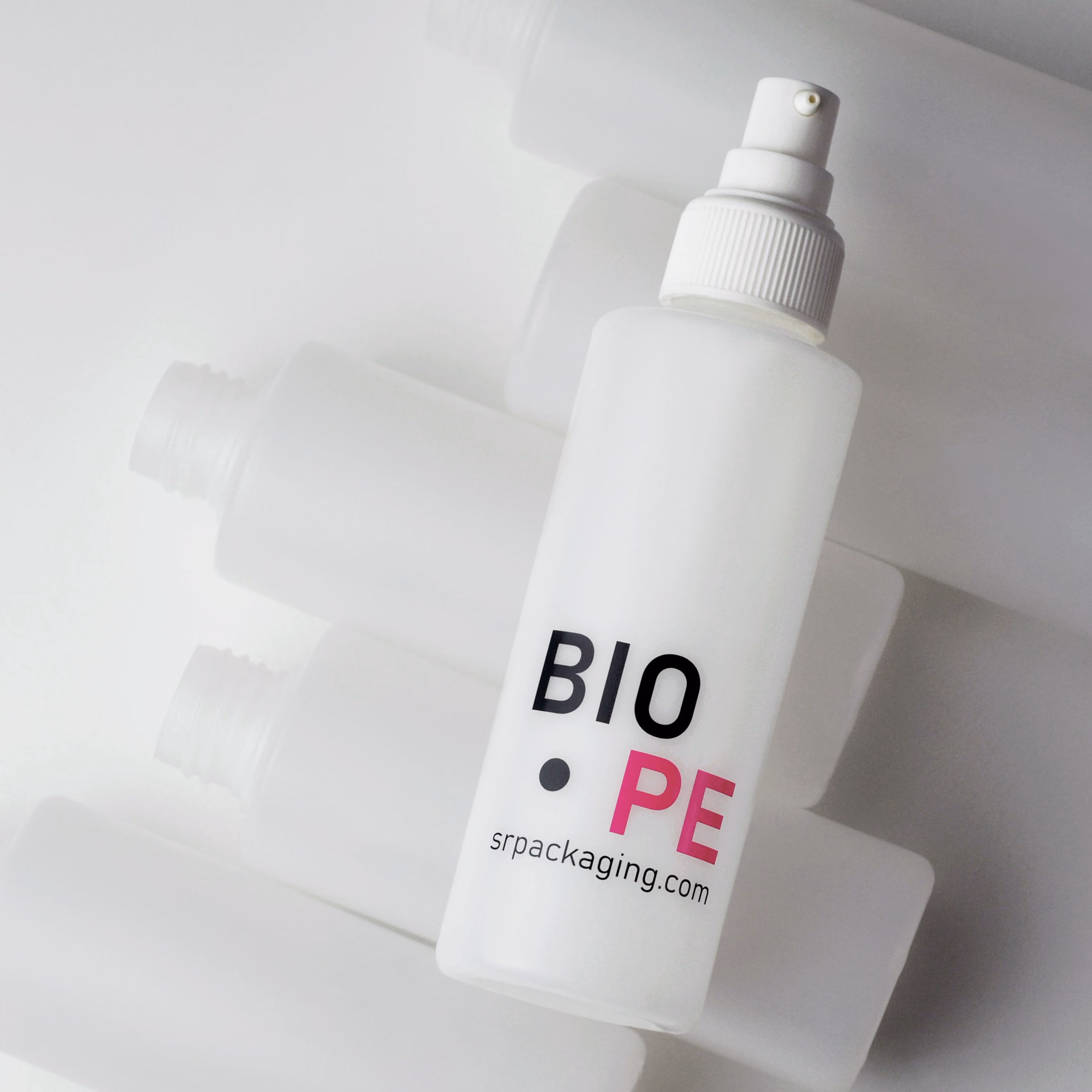  Sugarcane Green PE bottle for clean beauty, skincare, and cosmetics