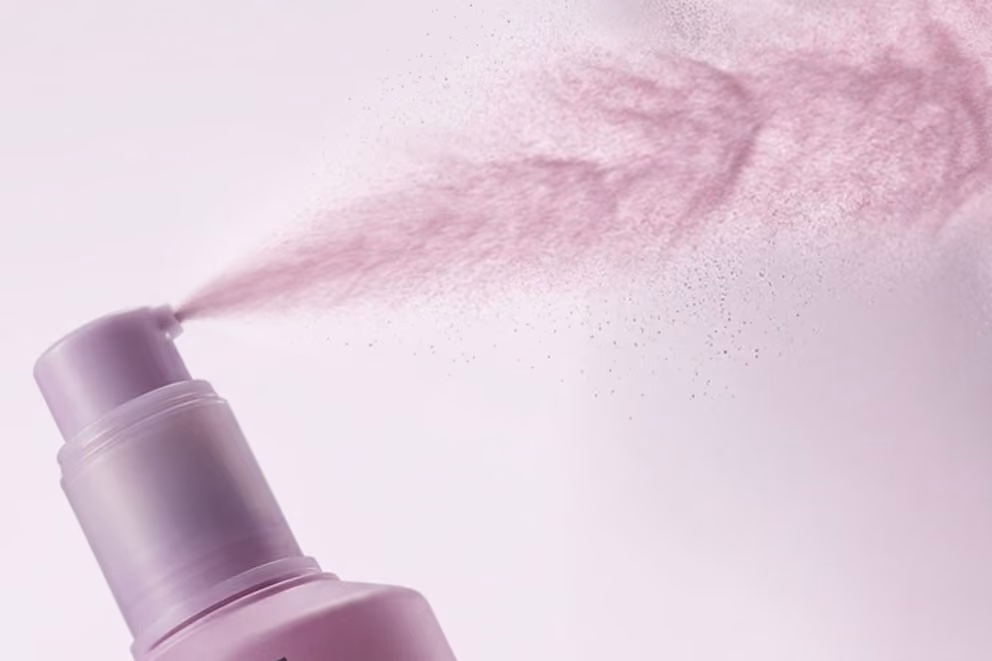 Powder spray for dry shampoo - for hair care