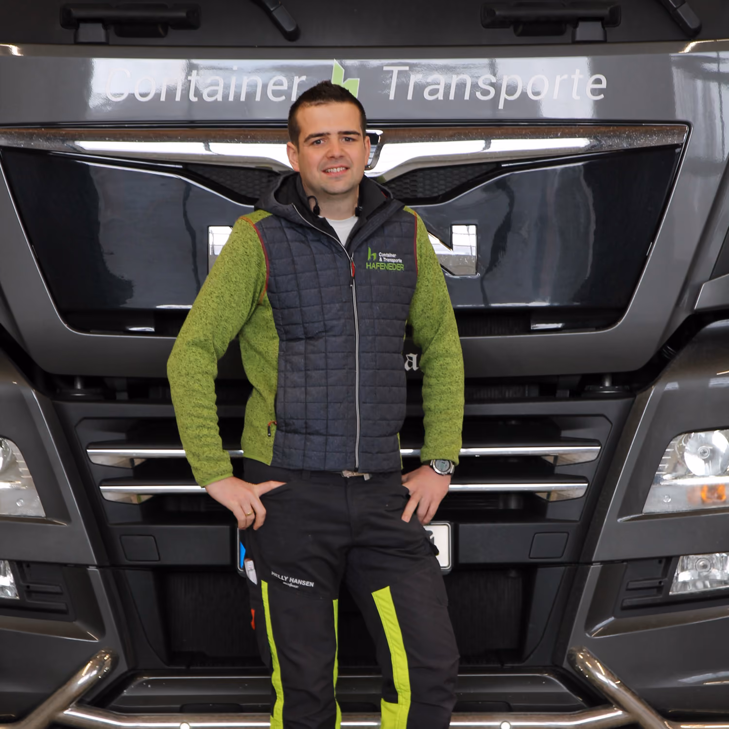 Kunde von Transporte Hafeneder in der Lkw-Kabine