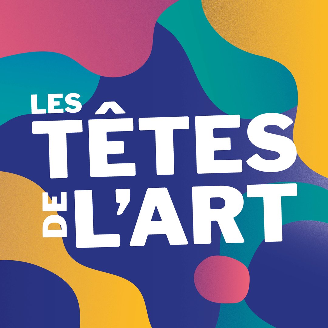 Texte coloré "Les têtes de l'art" sur fond abstrait multicolore.