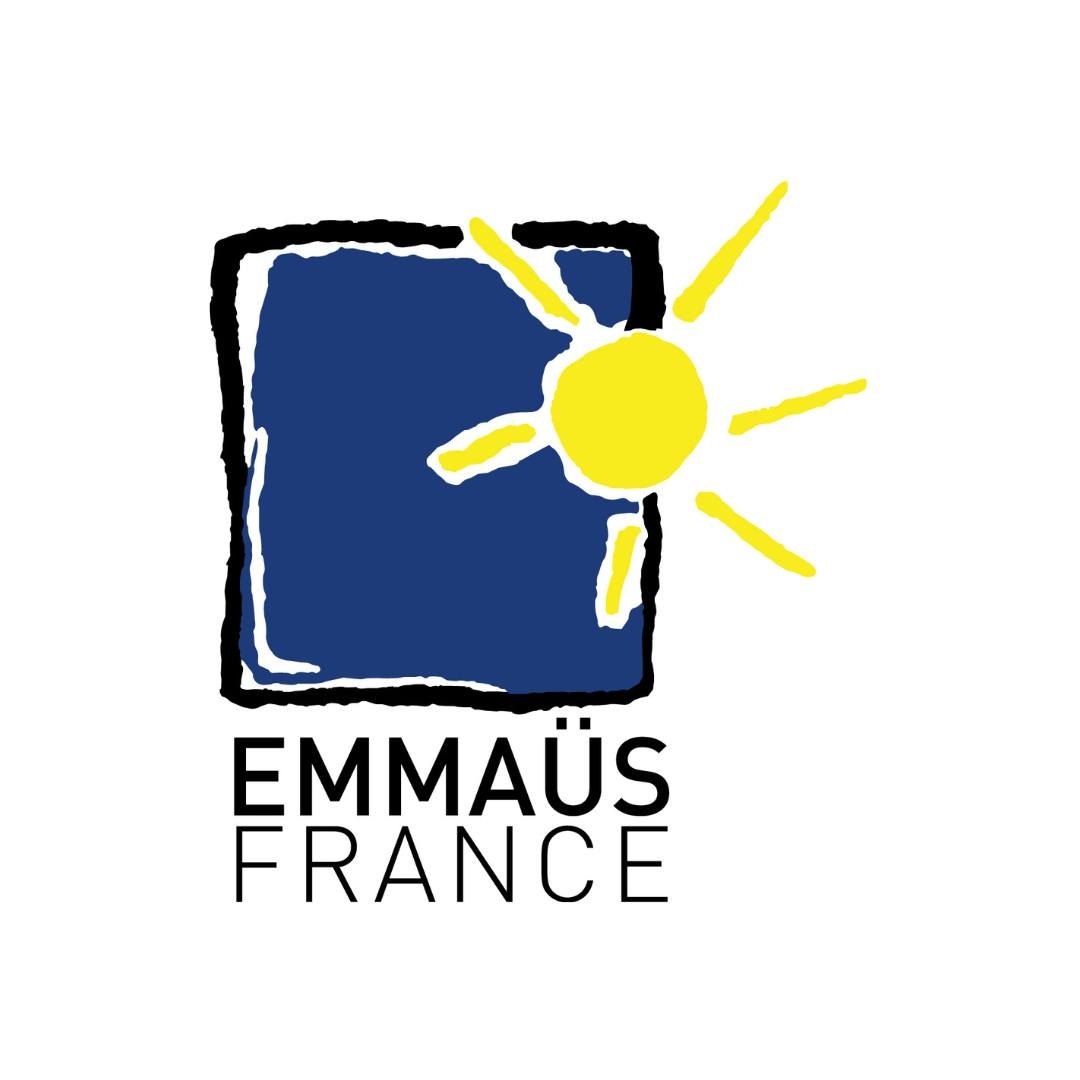 Logo d'Emmaüs France avec un carré bleu et un soleil jaune en haut à droite.