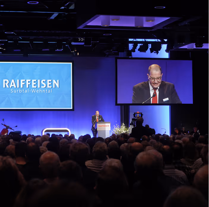 Videotechnik und Leinwände von Stage-Conzept