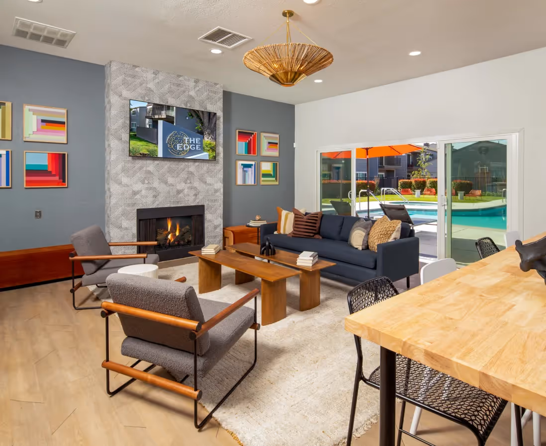 Loung seating with fireplace