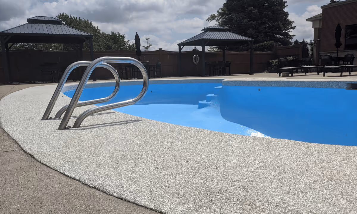 Rubber stone pool deck