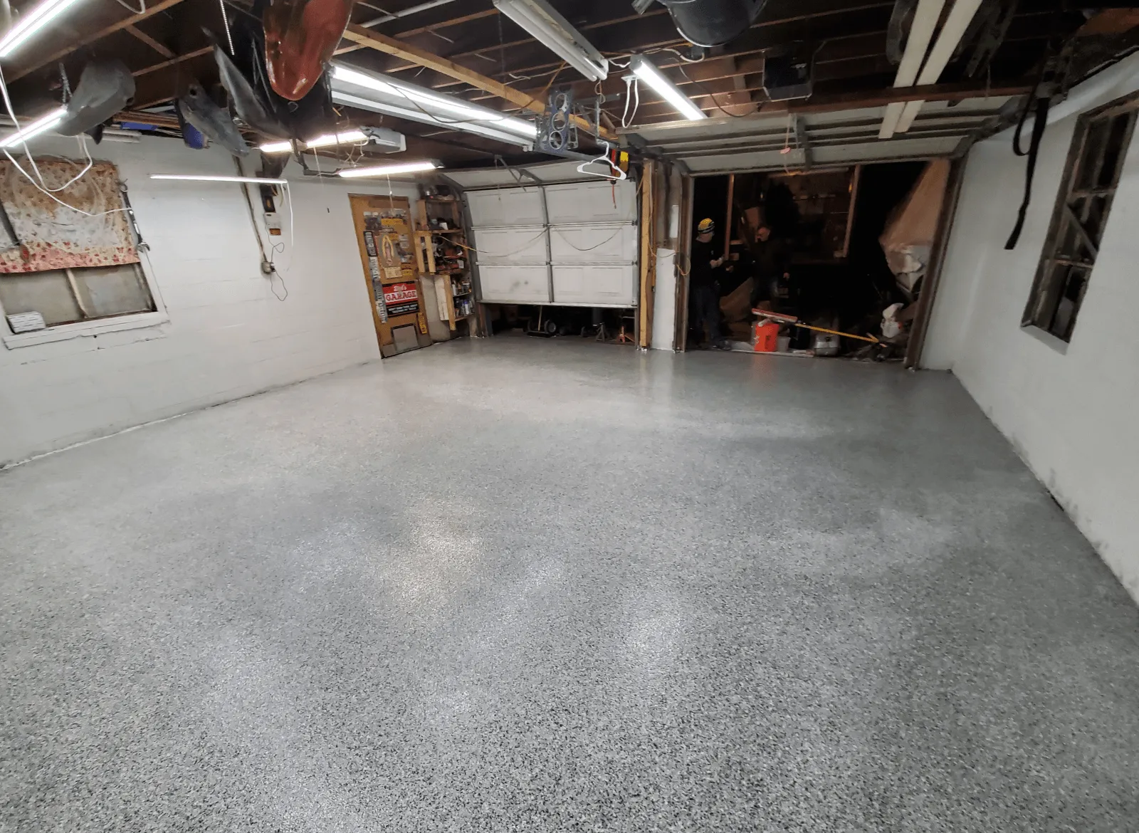 Finished flake garage floor on Long Island