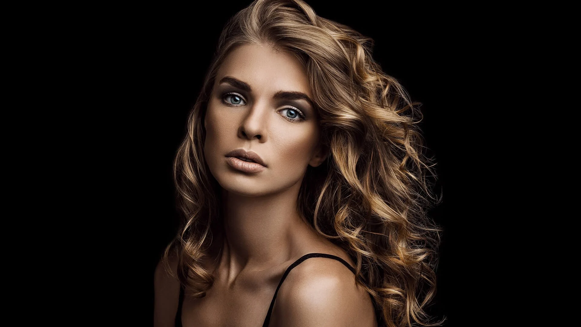 Woman with blonde hair