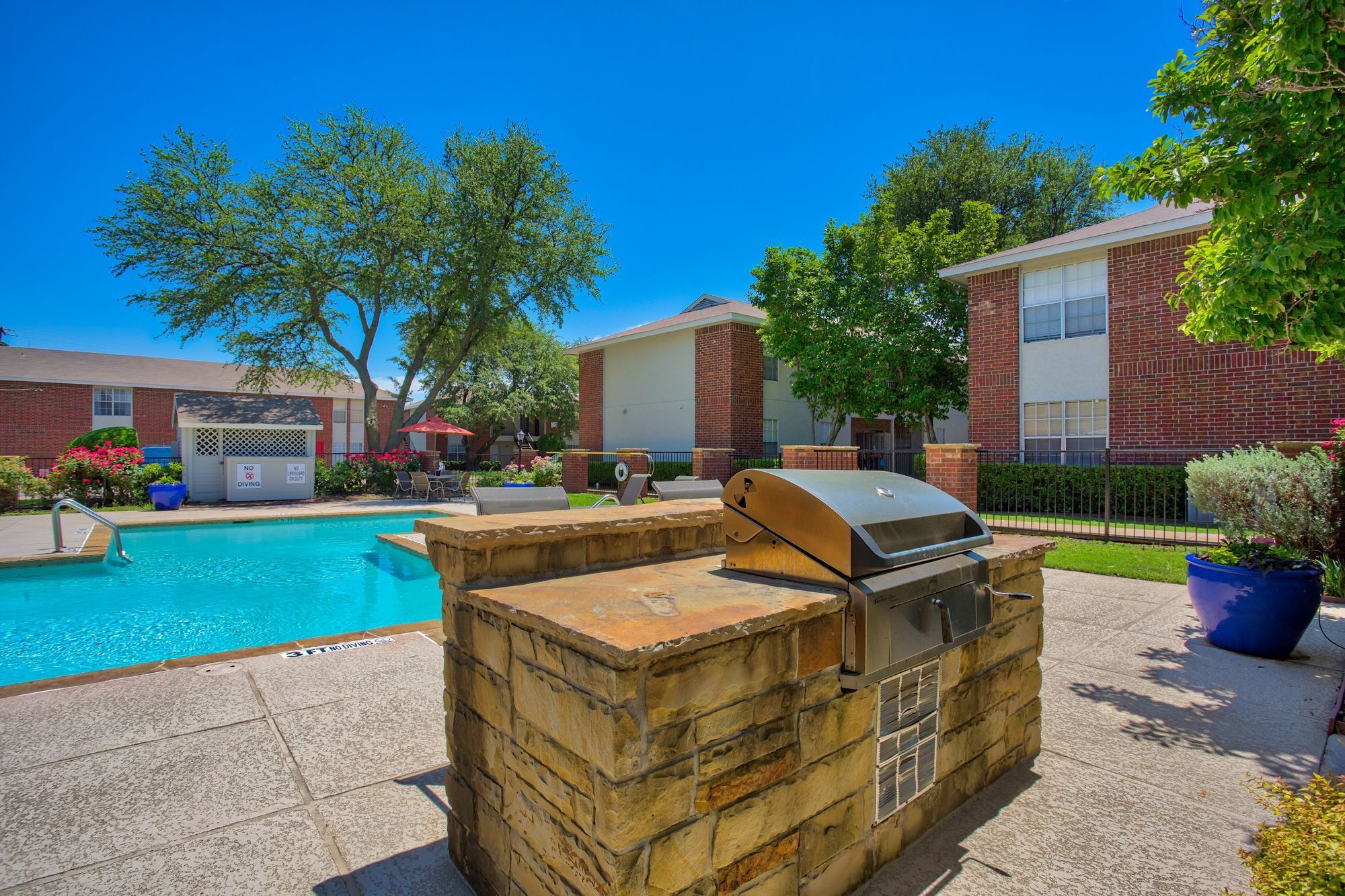 Grills at Crestbrook Apartments in Burleson, Texas
