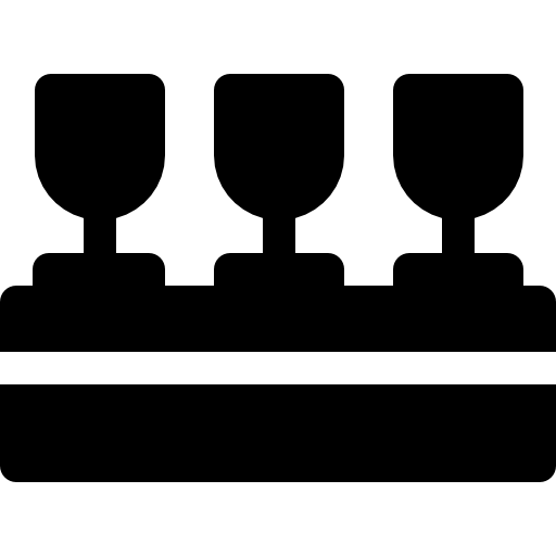 Icon of three connected teeth representing dental bridges