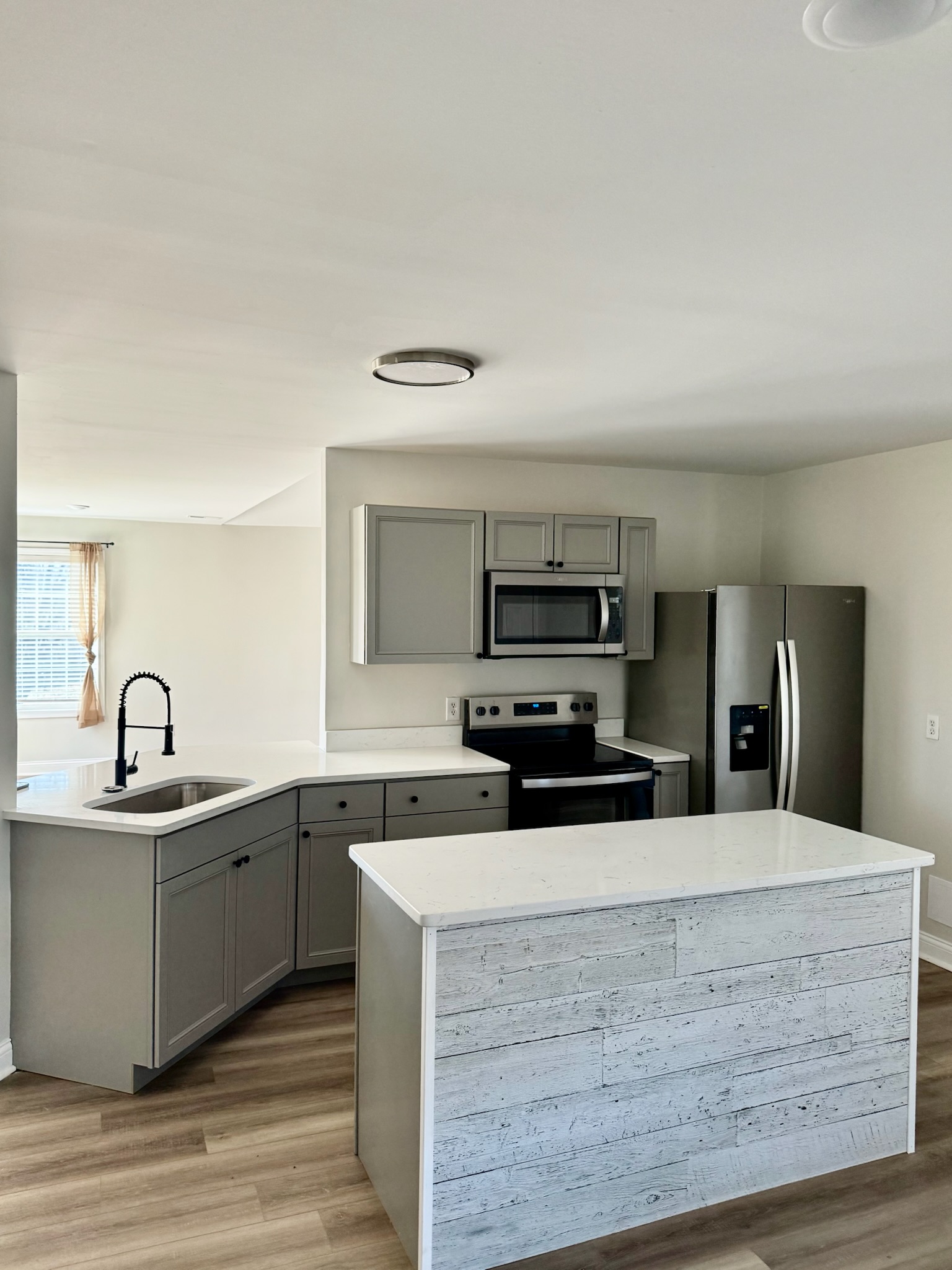 Kitchens photo 9