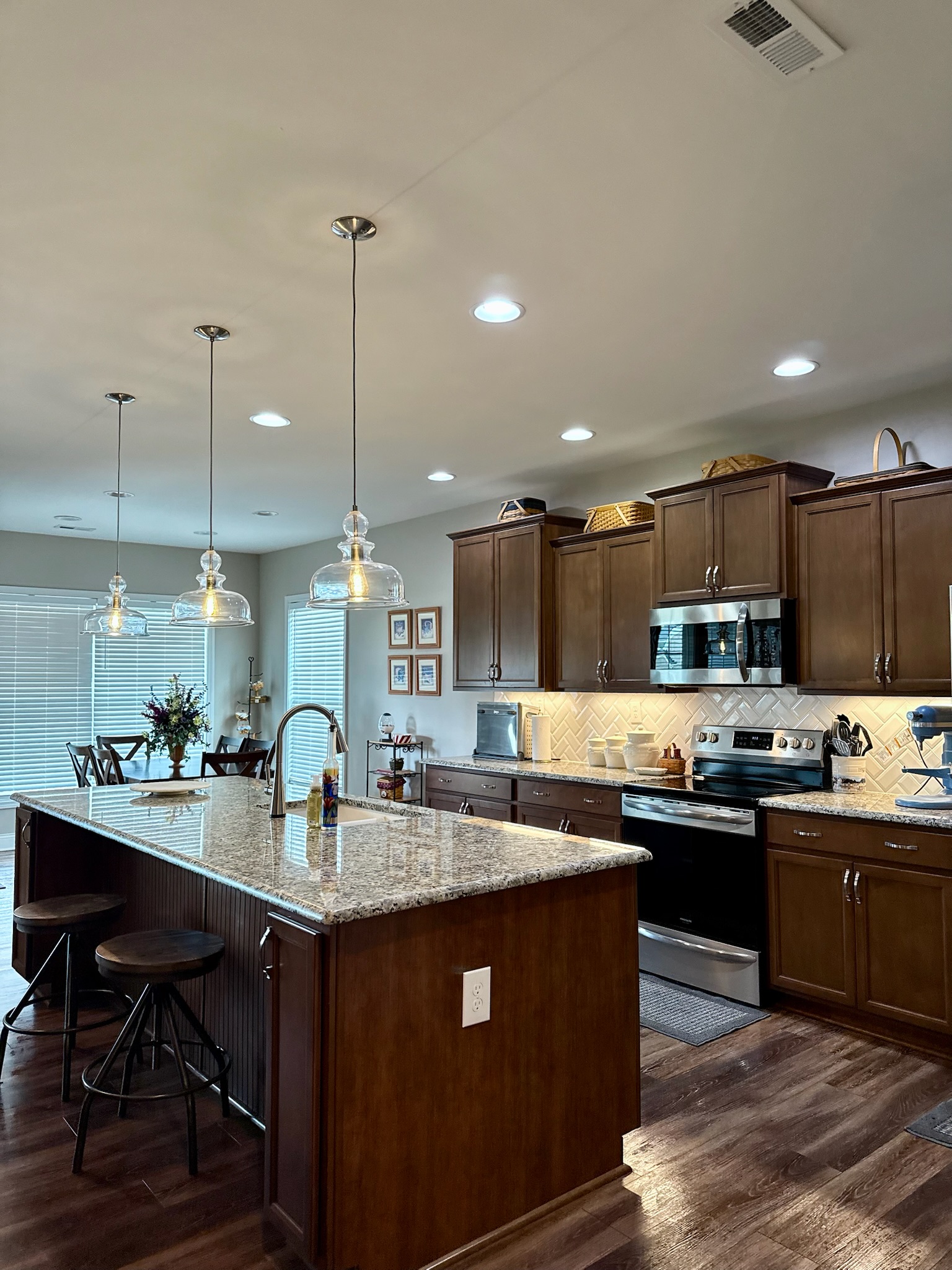 Kitchens photo 4