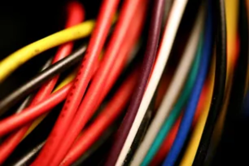 A close up of wires.
