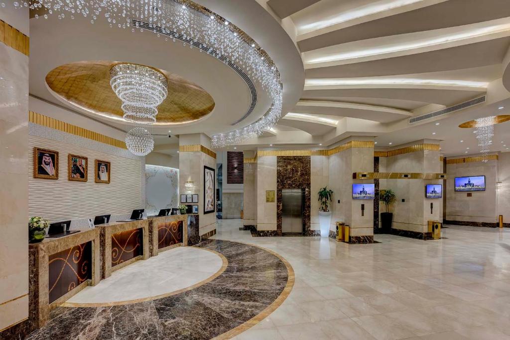 Featured Stays Image