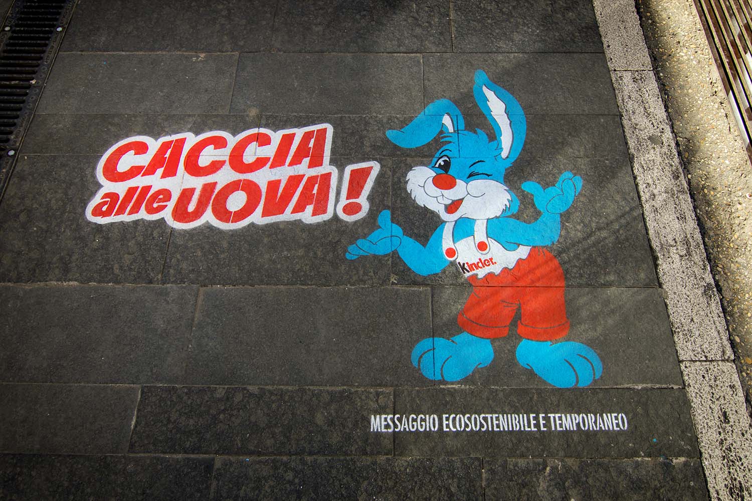 floor advertising ferrero