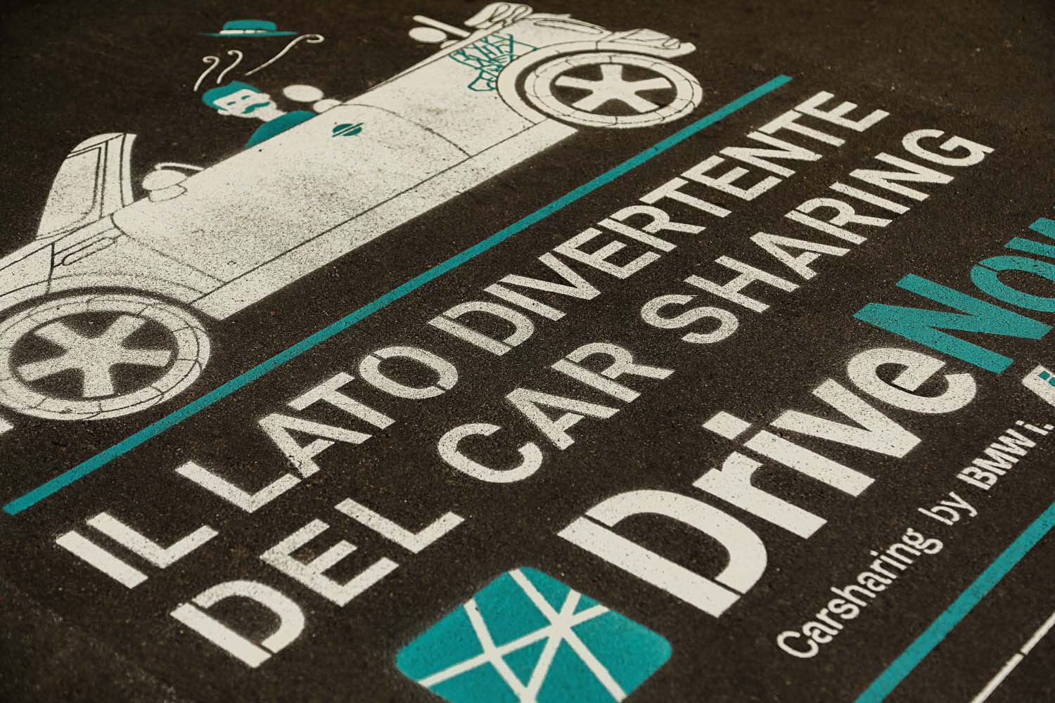 outdoor advertising drivenow