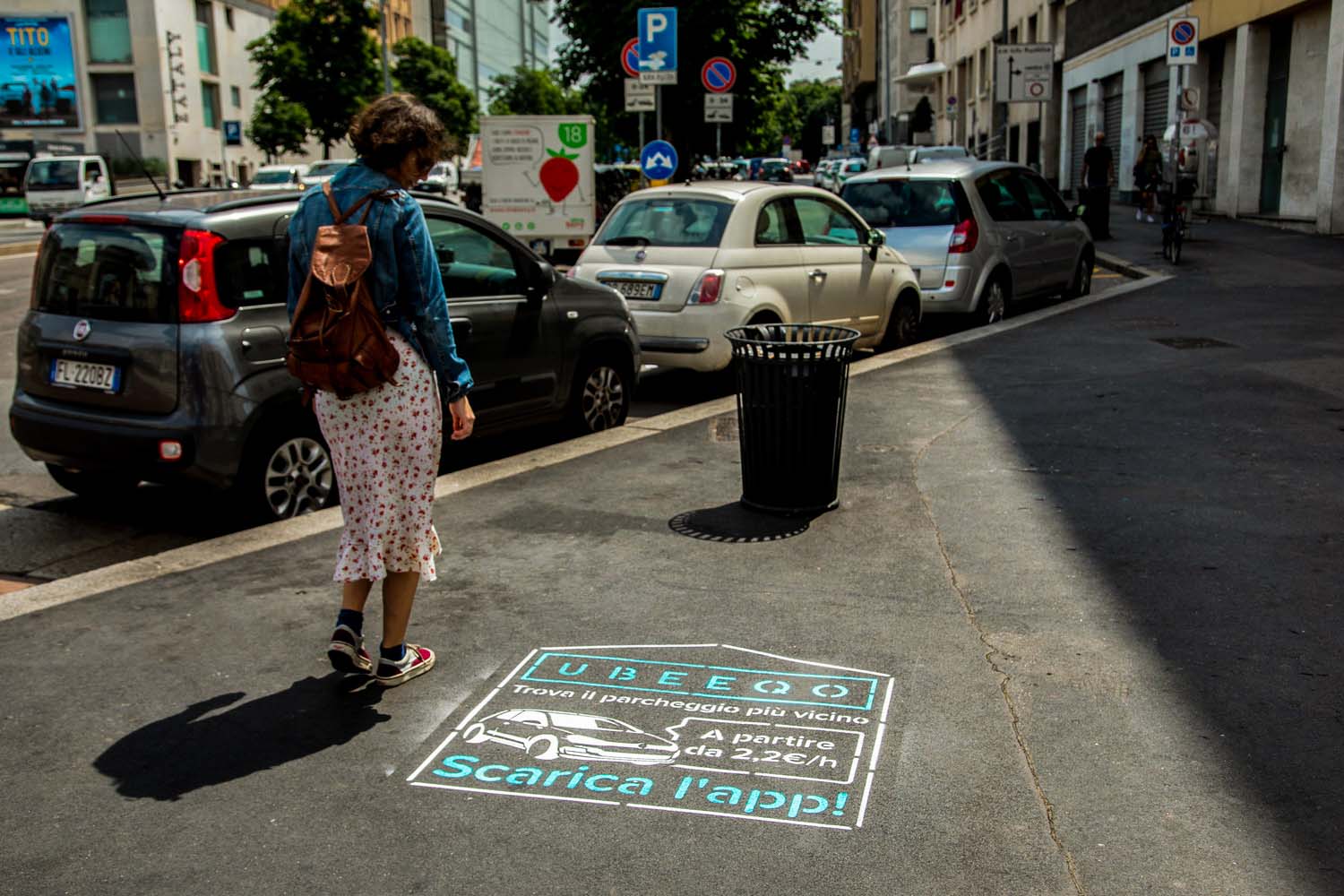 street advertisement ubeeqo