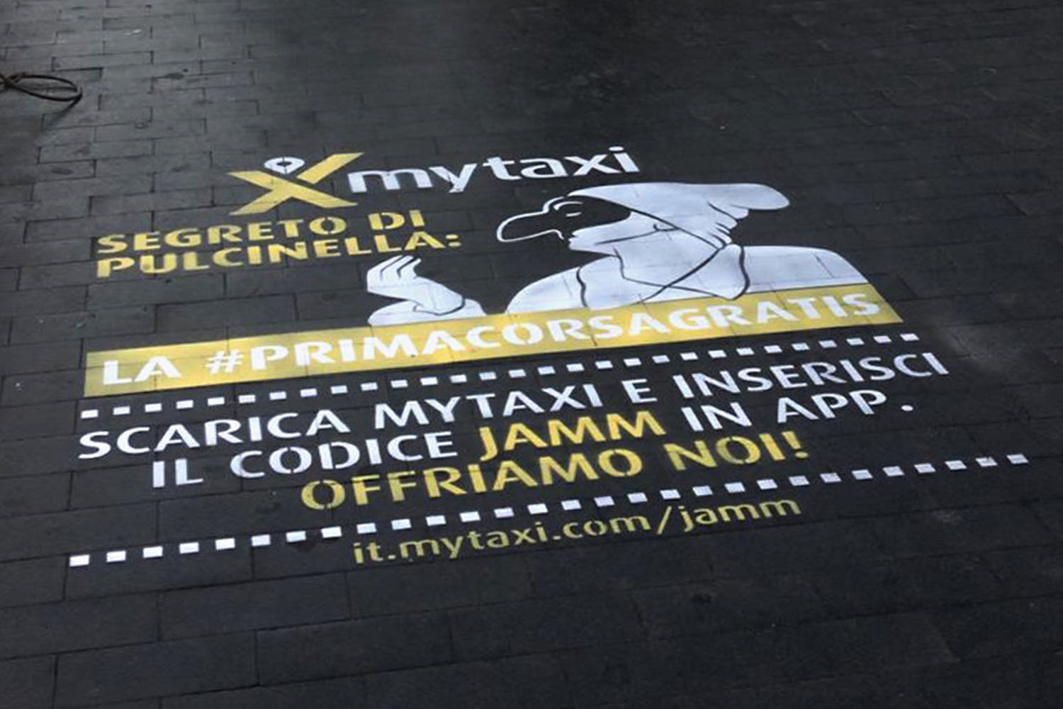graffiti pubblicitari mytaxi