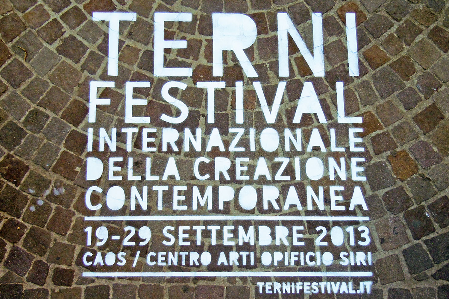 graffiti pubblicitari comune di terni