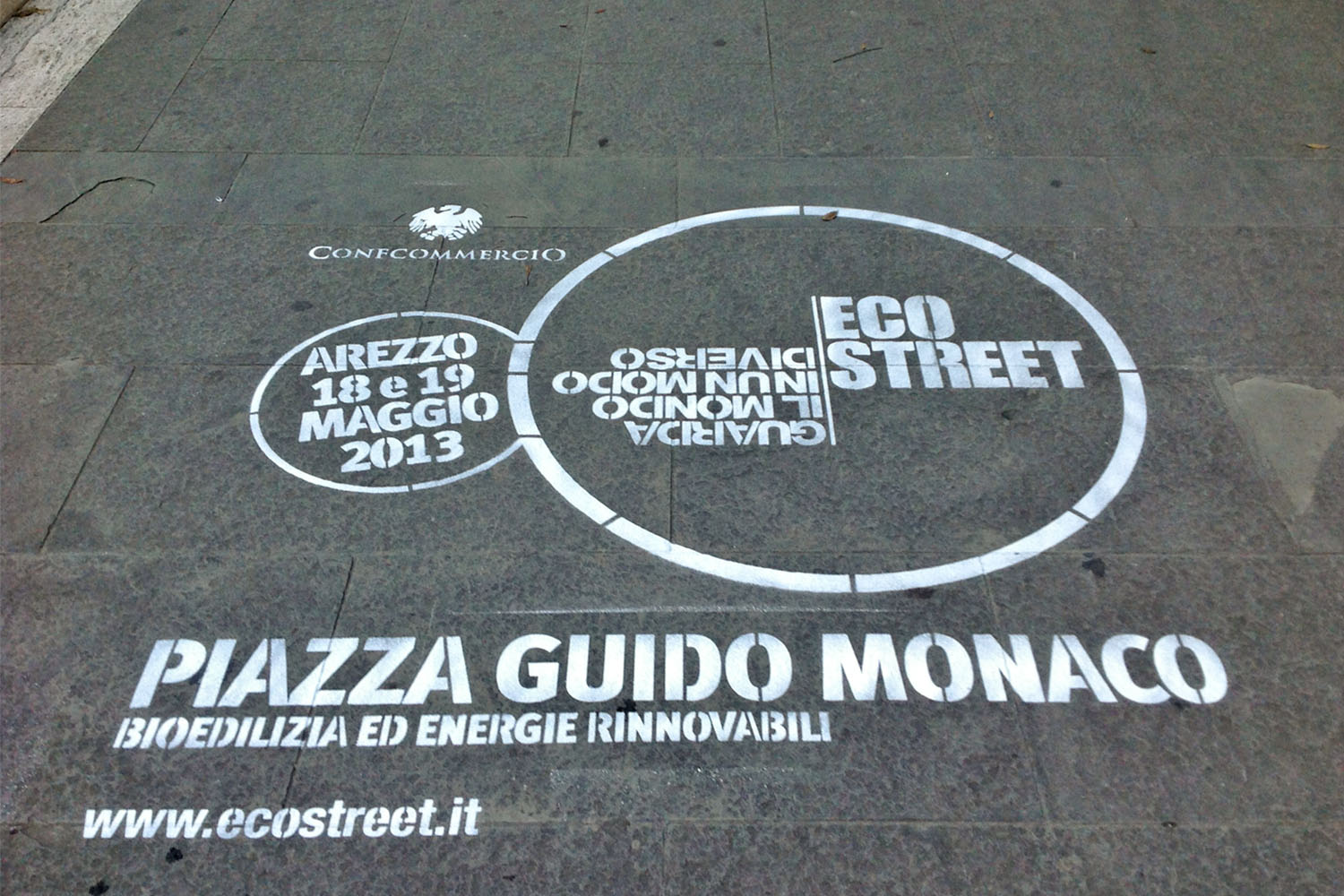 outdoor advertising arezzo flynet