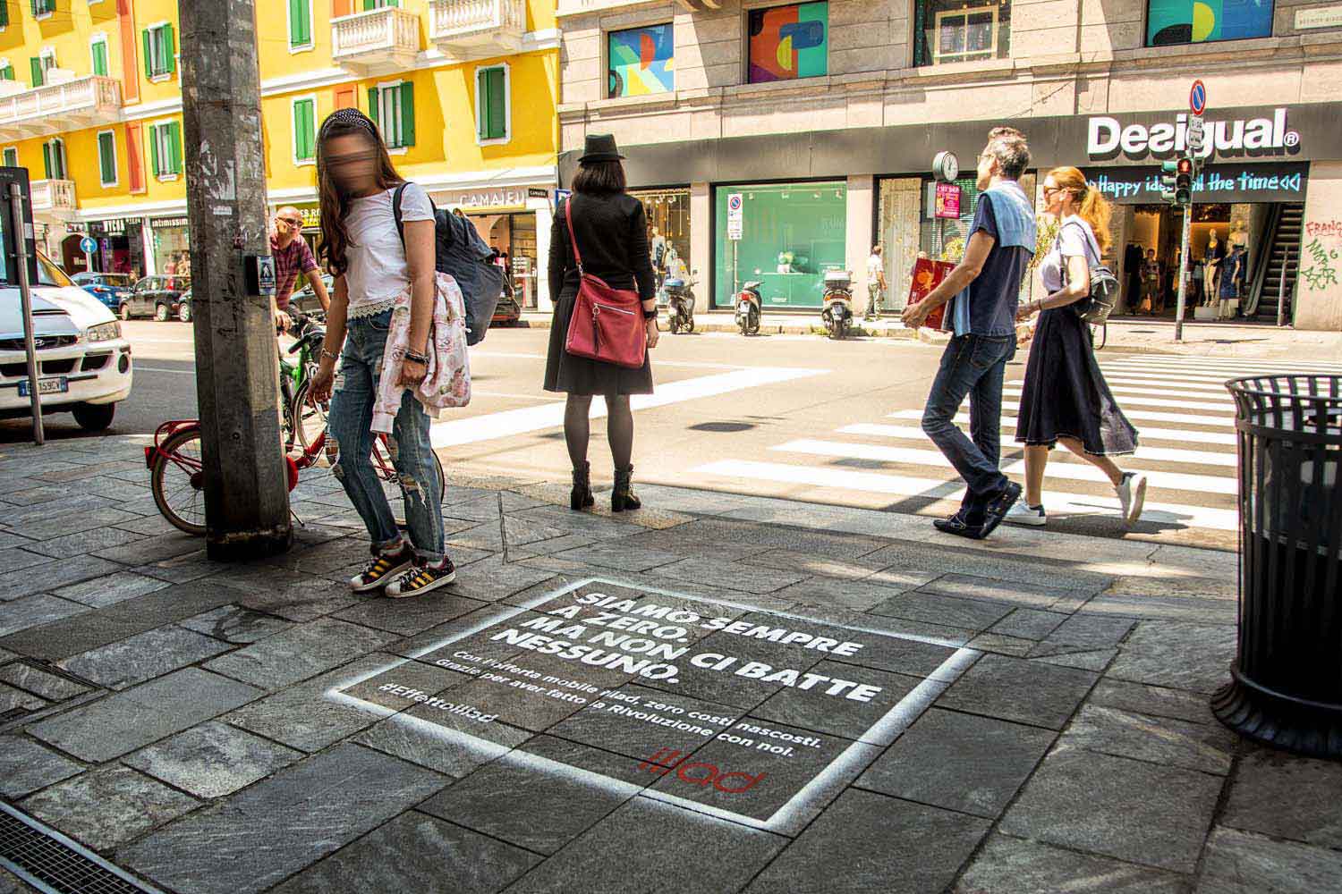 graffiti pubblicitari iliad