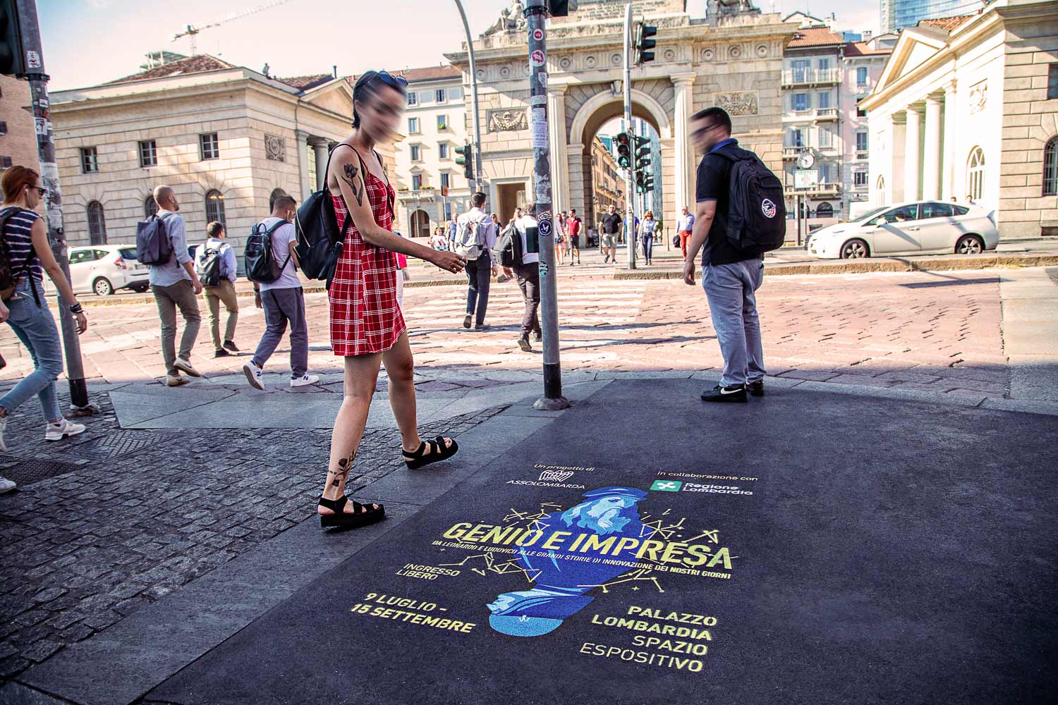 floor advertisement leonardo genio e impresa