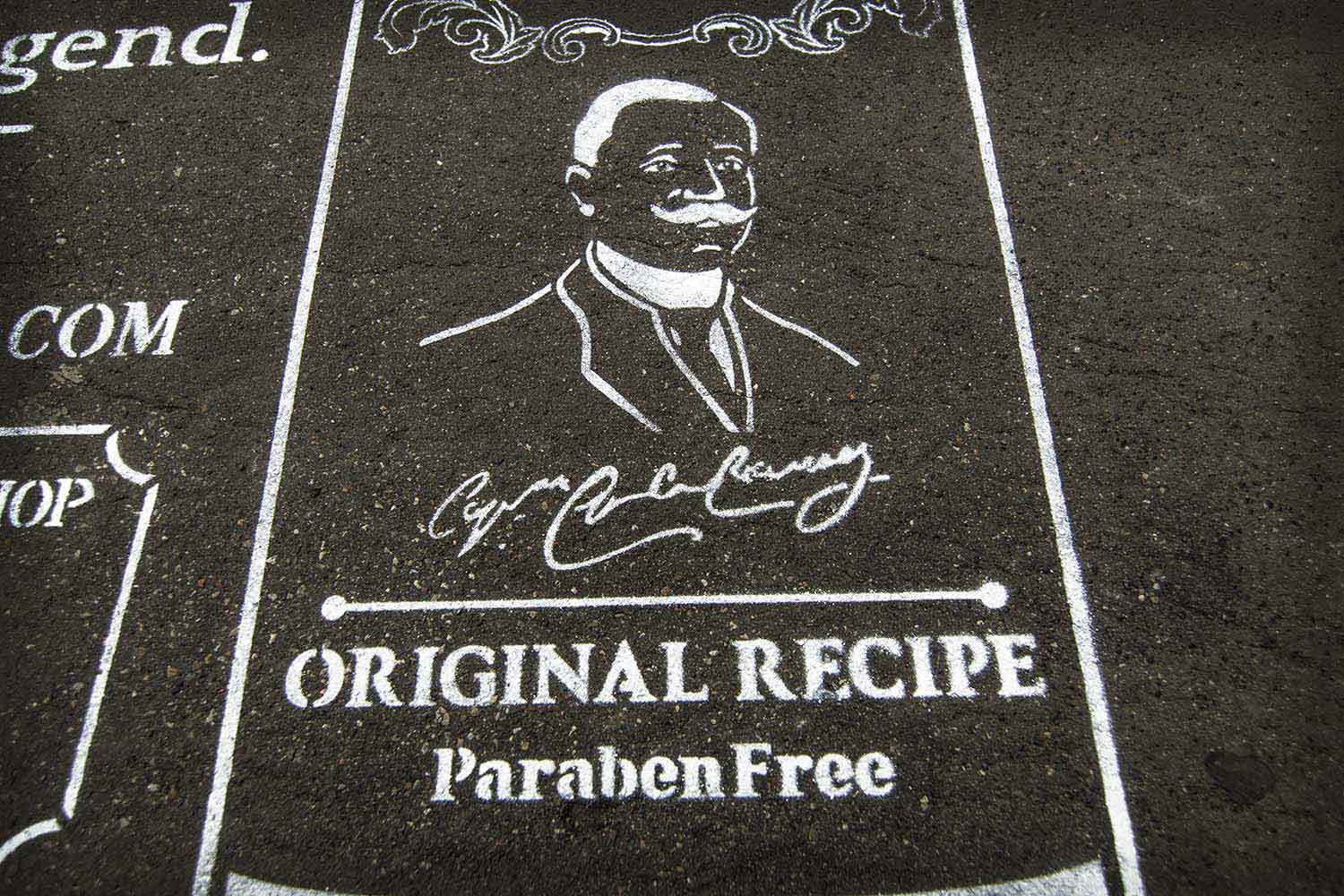 street advertising pasta del capitano