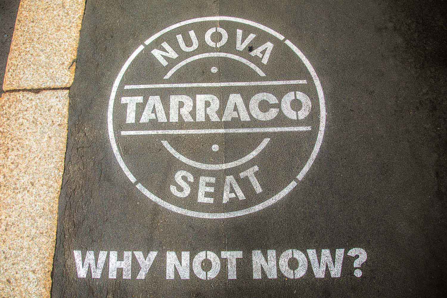 pubblicità marciapiede seat tarraco