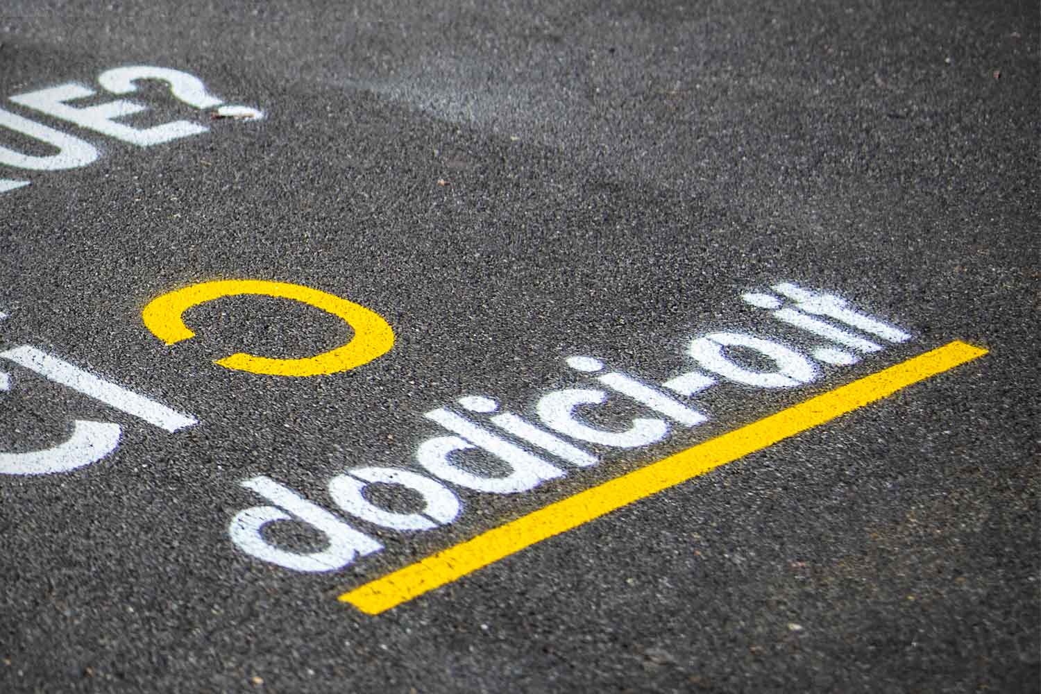 graffiti pubblicitari dodici o