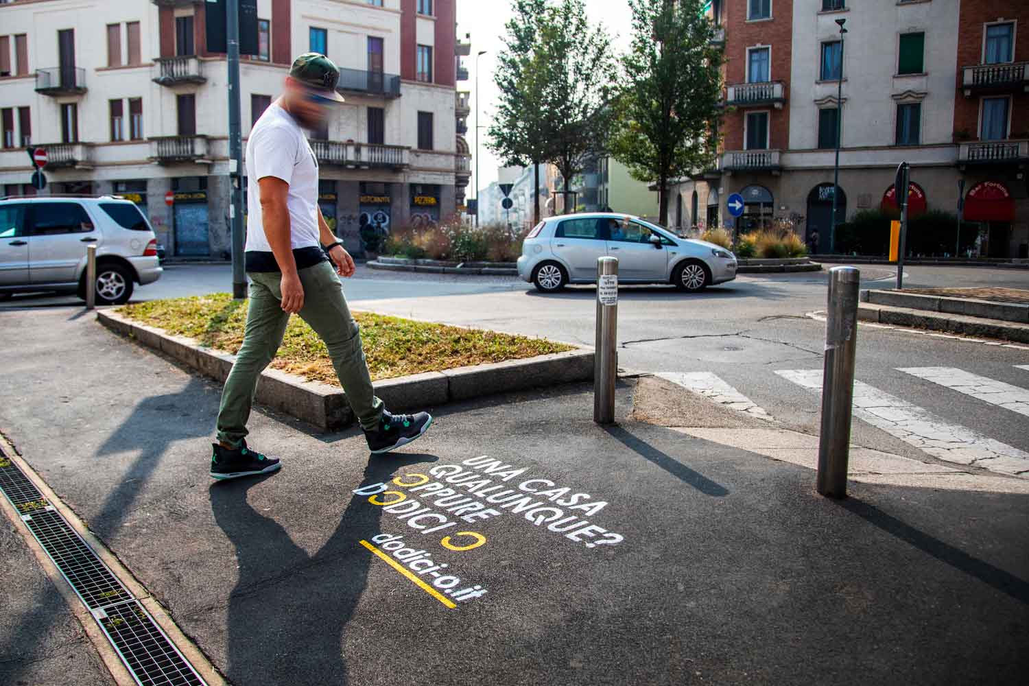 street advertising dodici o