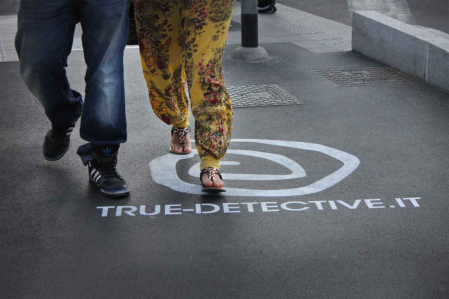 floor advertisement true detective