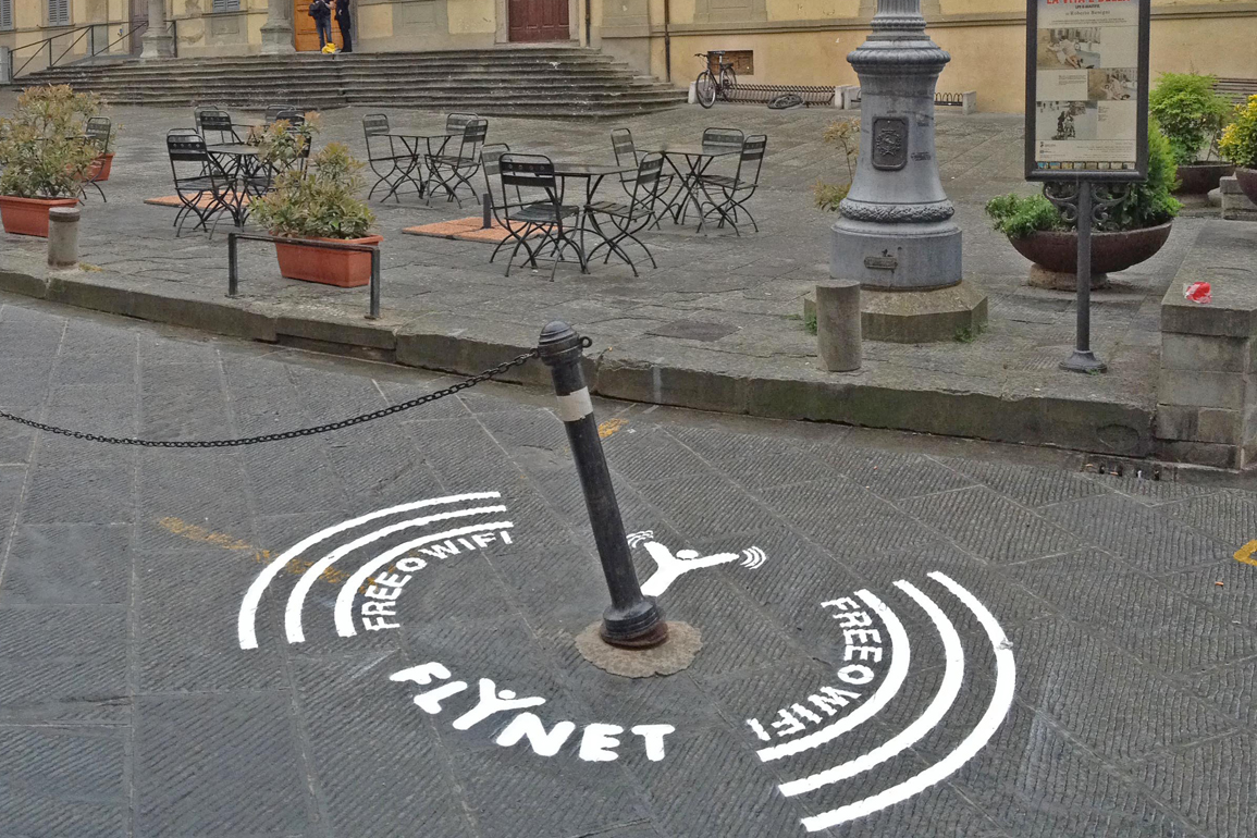 graffiti pubblicitari comune di arezzo