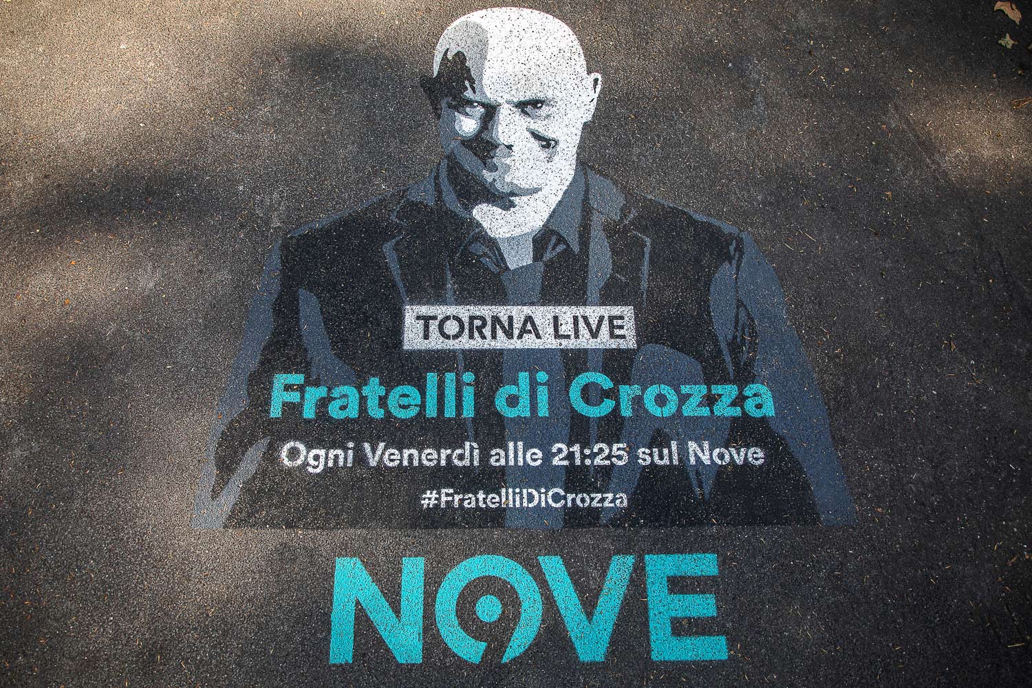 graffiti pubblicitari fratelli di crozza