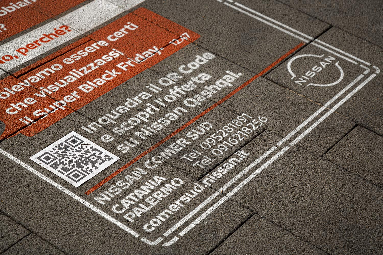 graffiti pubblicitari Nissan