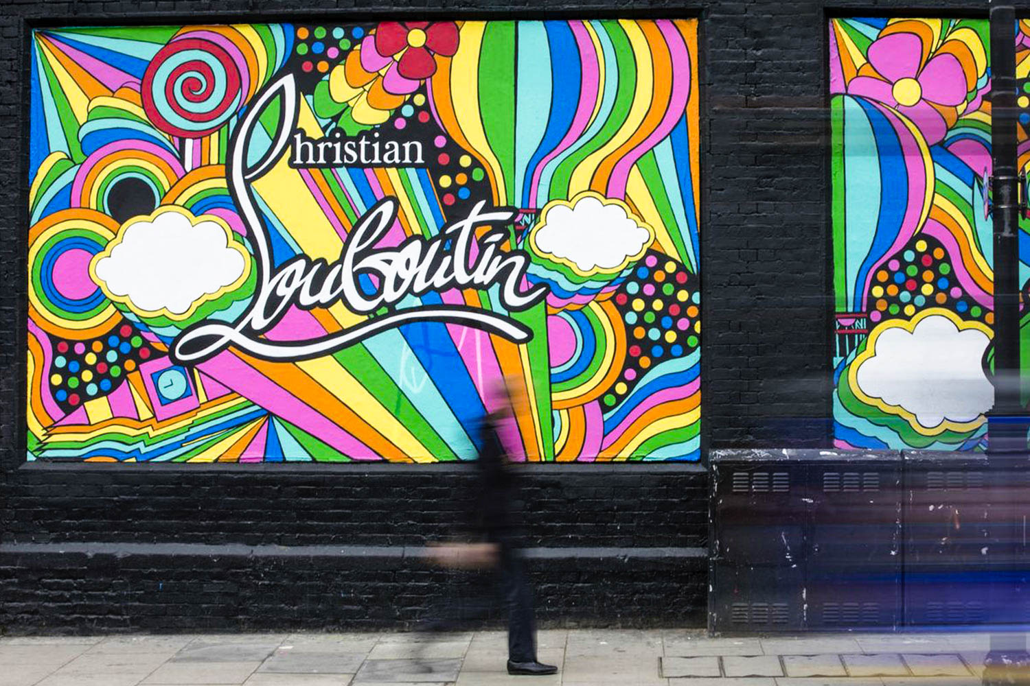 Louboutin murales Fashion