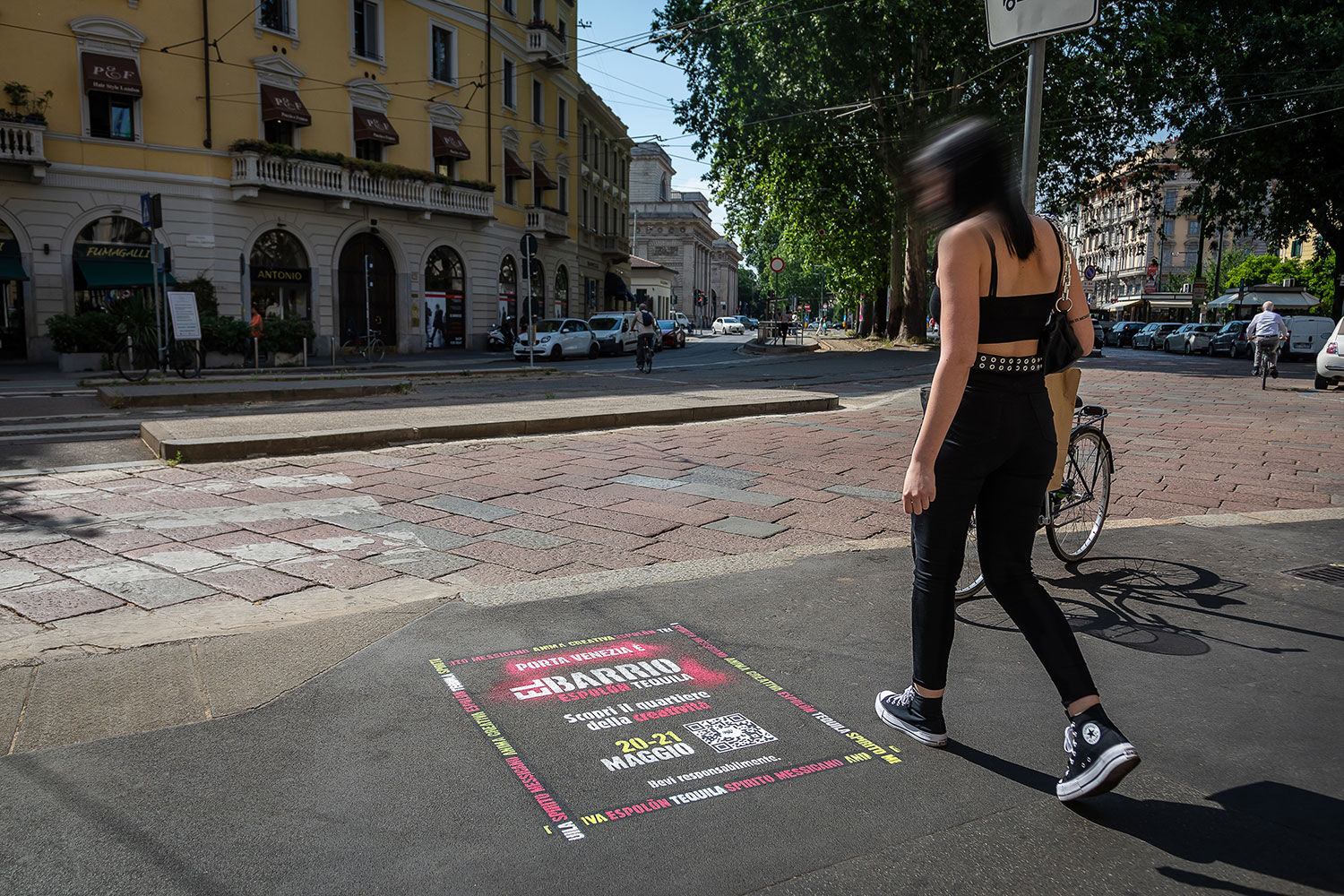 street advertising Tequila Espolon