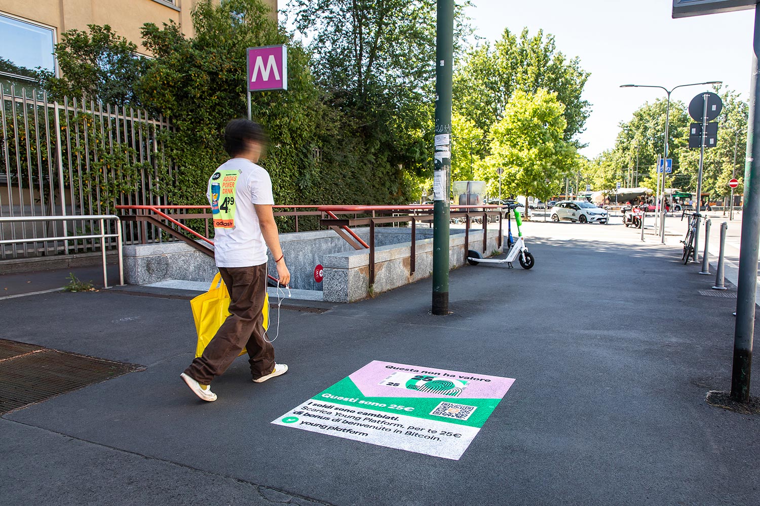 street advertising Young Platform